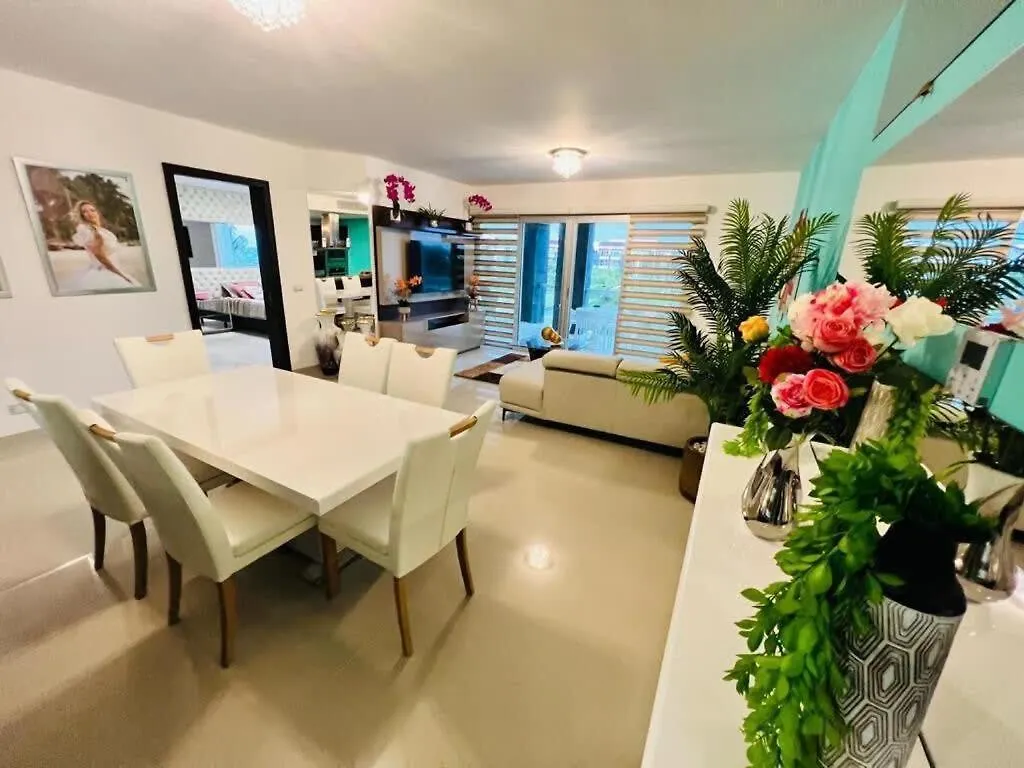 Luxurious Hideaway With Private Beach Access Playa del Carmen Mexico