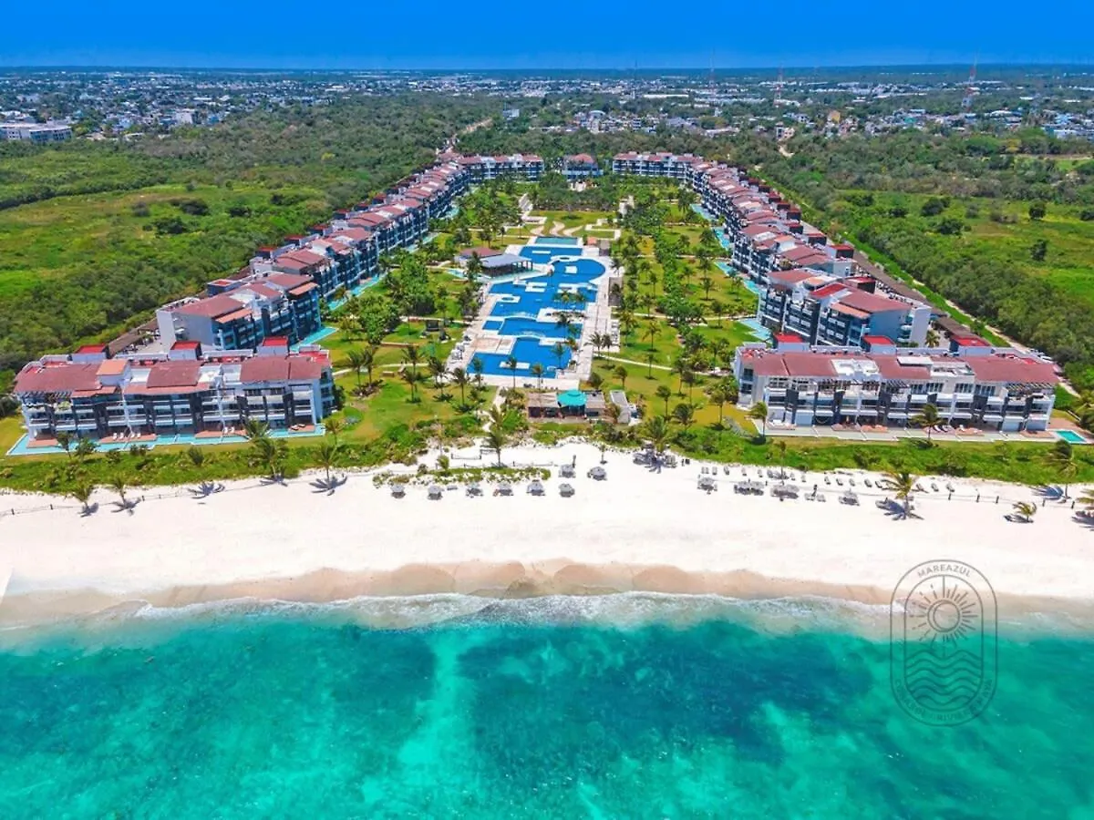 Luxurious Hideaway With Private Beach Access Playa del Carmen Apartment