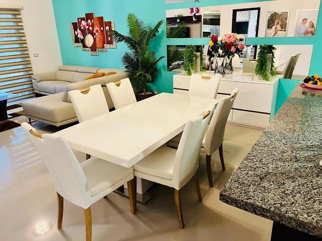 Luxurious Hideaway With Private Beach Access Playa del Carmen Apartment