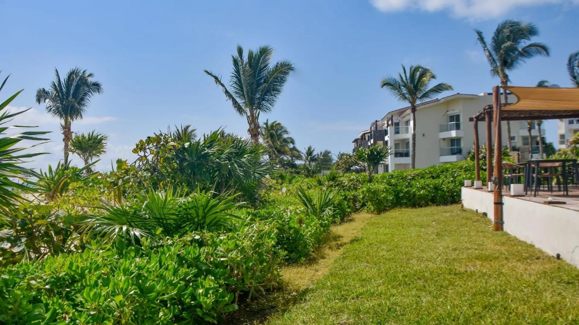 Apartment Luxurious Hideaway With Private Beach Access Playa del Carmen Mexico